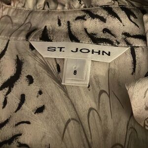 St. John Stretch Silk Button-Down Ruffle Shirt Top Blouse Long Sleeve 8 Vintage